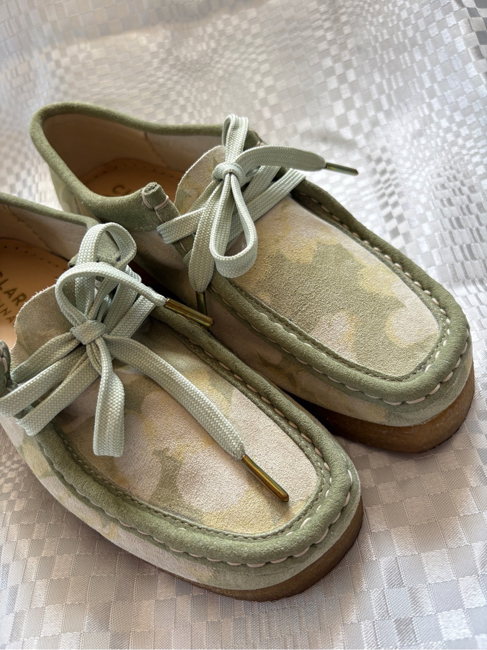 Clark’s Originals Wallabies 
GREEN FLORAL, Premium Suede.
Incredibly Comfortable
